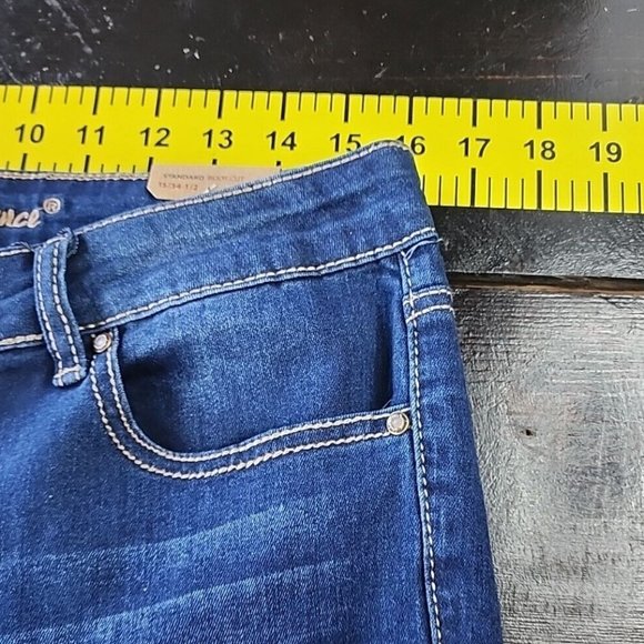 NWT WOMENS 15/34 1/2 BOOT CUT STRETCH MATERIAL DARK BLUE DISTRESSED JEANS - Picture 8 of 12